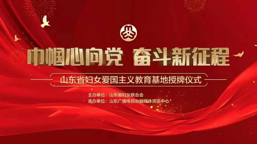 救援落湖男孩
